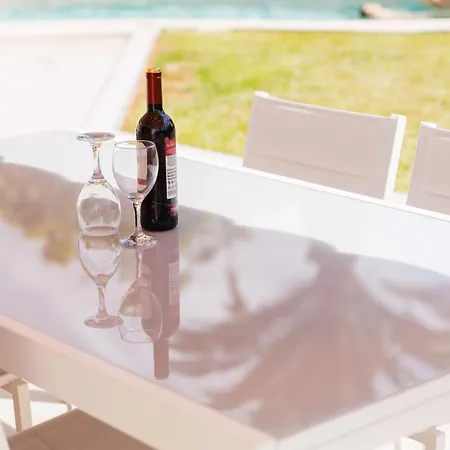 Fully Refurbished Private 3br Heated Pool 別荘