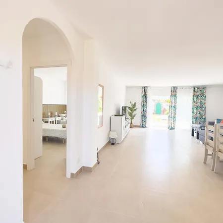 Fully Refurbished Private 3br Heated Pool 別荘 カジャオ・サルバヘ