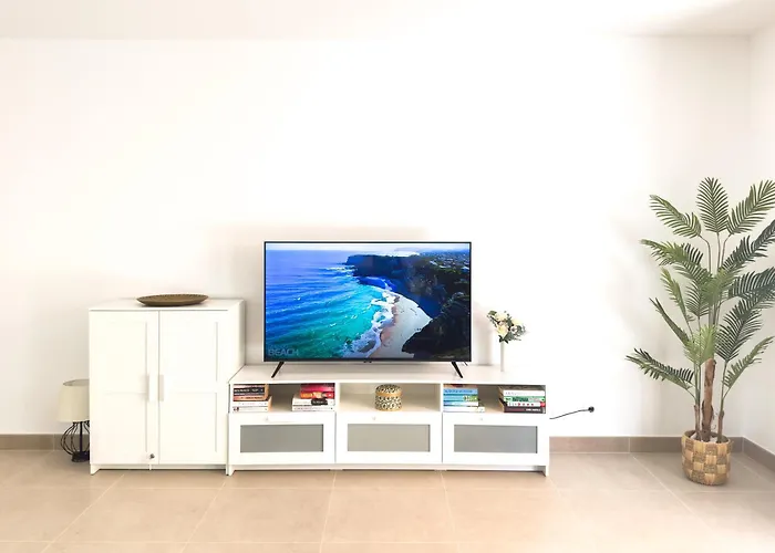 Fully Refurbished Private 3br Heated Pool *