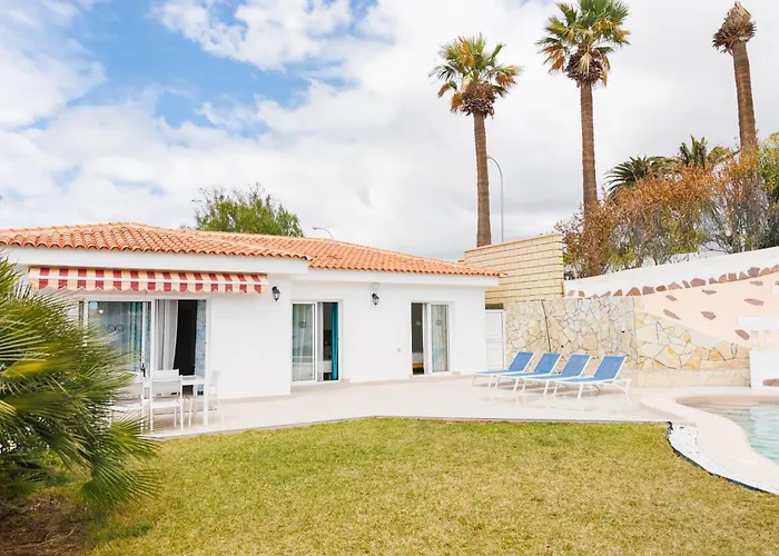 Fully Refurbished Private 3br Heated Pool Dom wakacyjny *