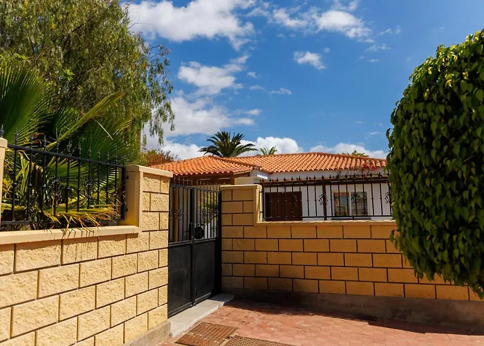 Fully Refurbished Private 3br Heated Pool Dom wakacyjny Callao Salvaje