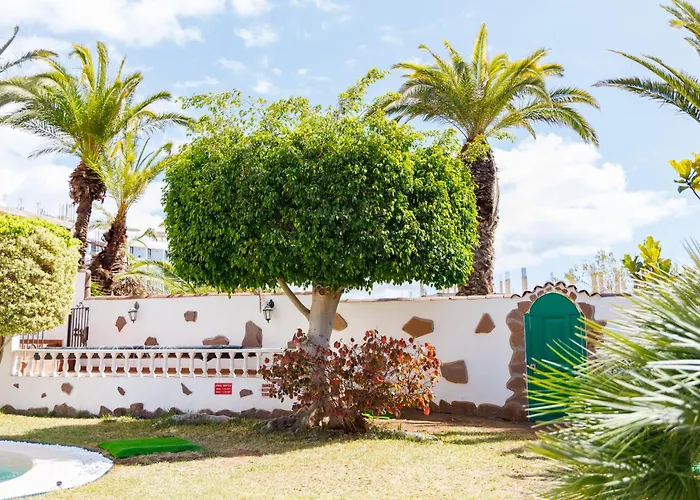 Dom wakacyjny Fully Refurbished Private 3br Heated Pool Callao Salvaje