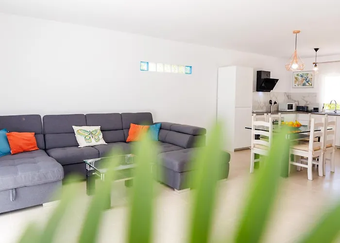 Dom wakacyjny Fully Refurbished Private 3br Heated Pool Callao Salvaje