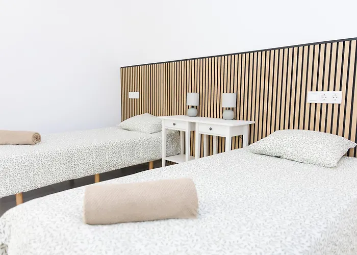 Fully Refurbished Private 3br Heated Pool *