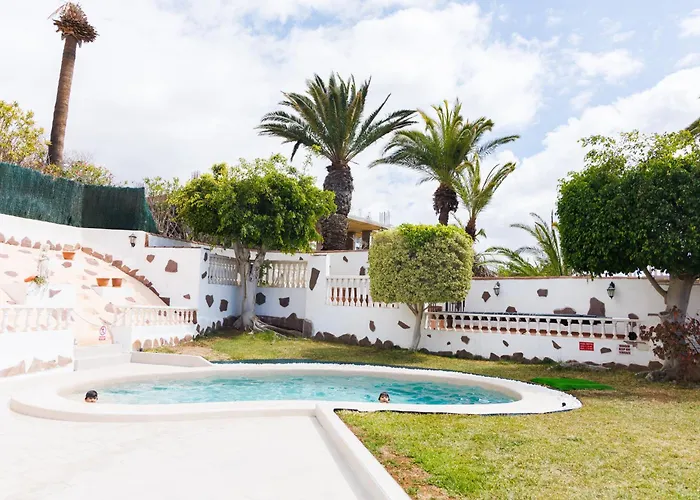 Fully Refurbished Private 3br Heated Pool * Callao Salvaje