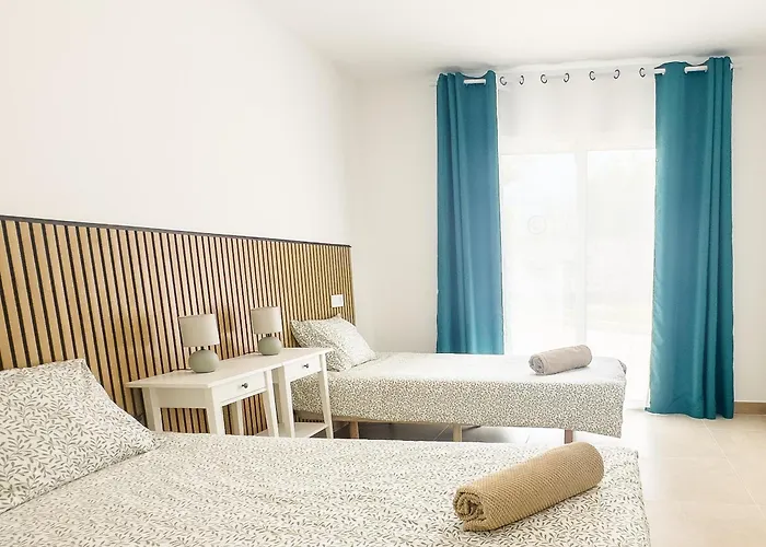 Fully Refurbished Private 3br Heated Pool