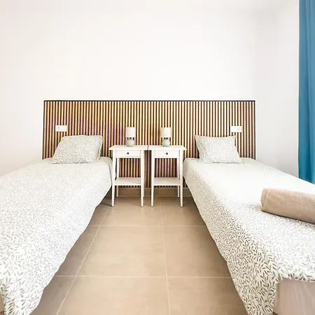 Holiday home Fully Refurbished Private 3br Heated Pool