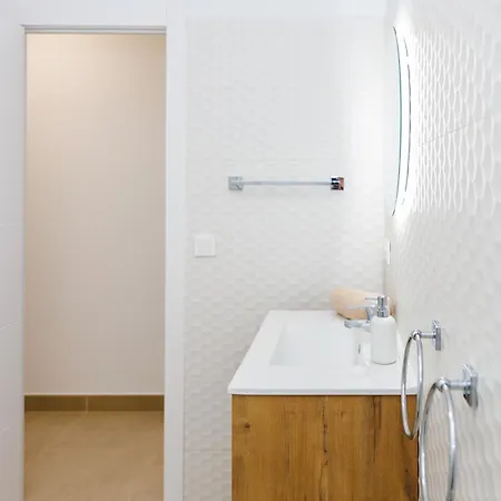 Fully Refurbished Private 3br Heated Pool * Callao Salvaje