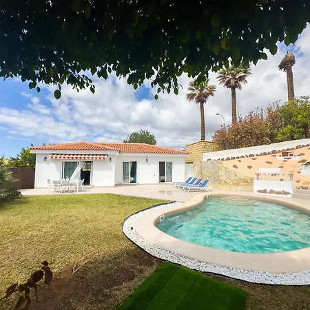 Сasa de vacaciones Private Heated Pool 3br Family Retreat, Aircon, Costa Adeje By Aqua Vista Tenerife