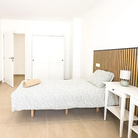 Fully Refurbished Private 3br Heated Pool * Callao Salvaje