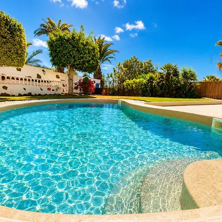 بيت للعطل Private Heated Pool 3br Family Retreat, Aircon, Costa Adeje By Aqua Vista Tenerife كالاو سالفاجي