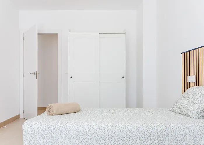 度假居 Fully Refurbished Private 3br Heated Pool 卡亚俄萨尔瓦赫