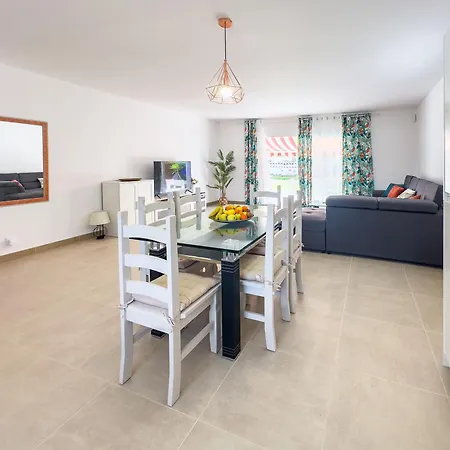 Fully Refurbished Private 3br Heated Pool Hébergement de vacances *