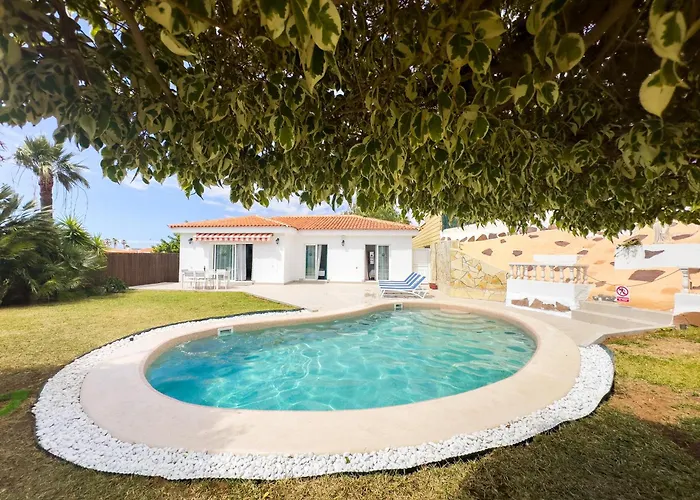 Fully Refurbished Private 3br Heated Pool Holiday home