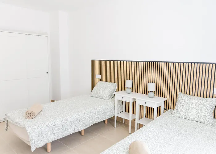 Fully Refurbished Private 3br Heated Pool Holiday home *