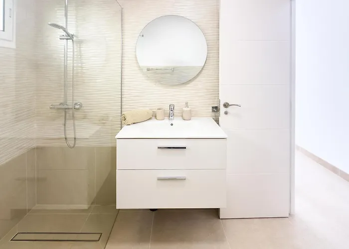 Fully Refurbished Private 3br Heated Pool *